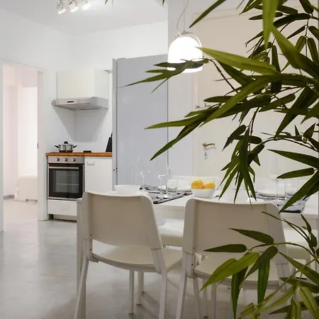 Athens One Apartment By Olala Homes Exterior photo