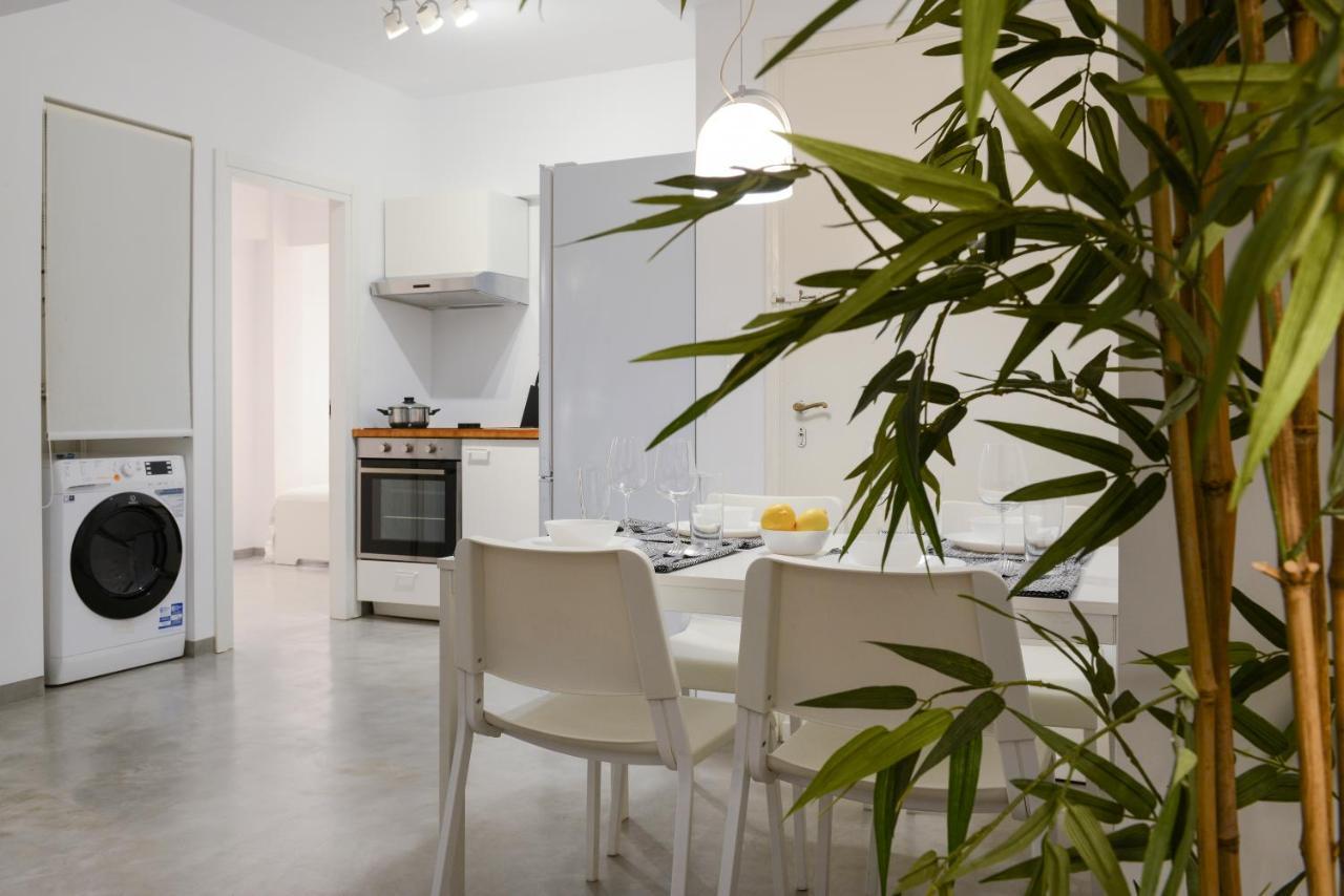 One By Olala Homes *